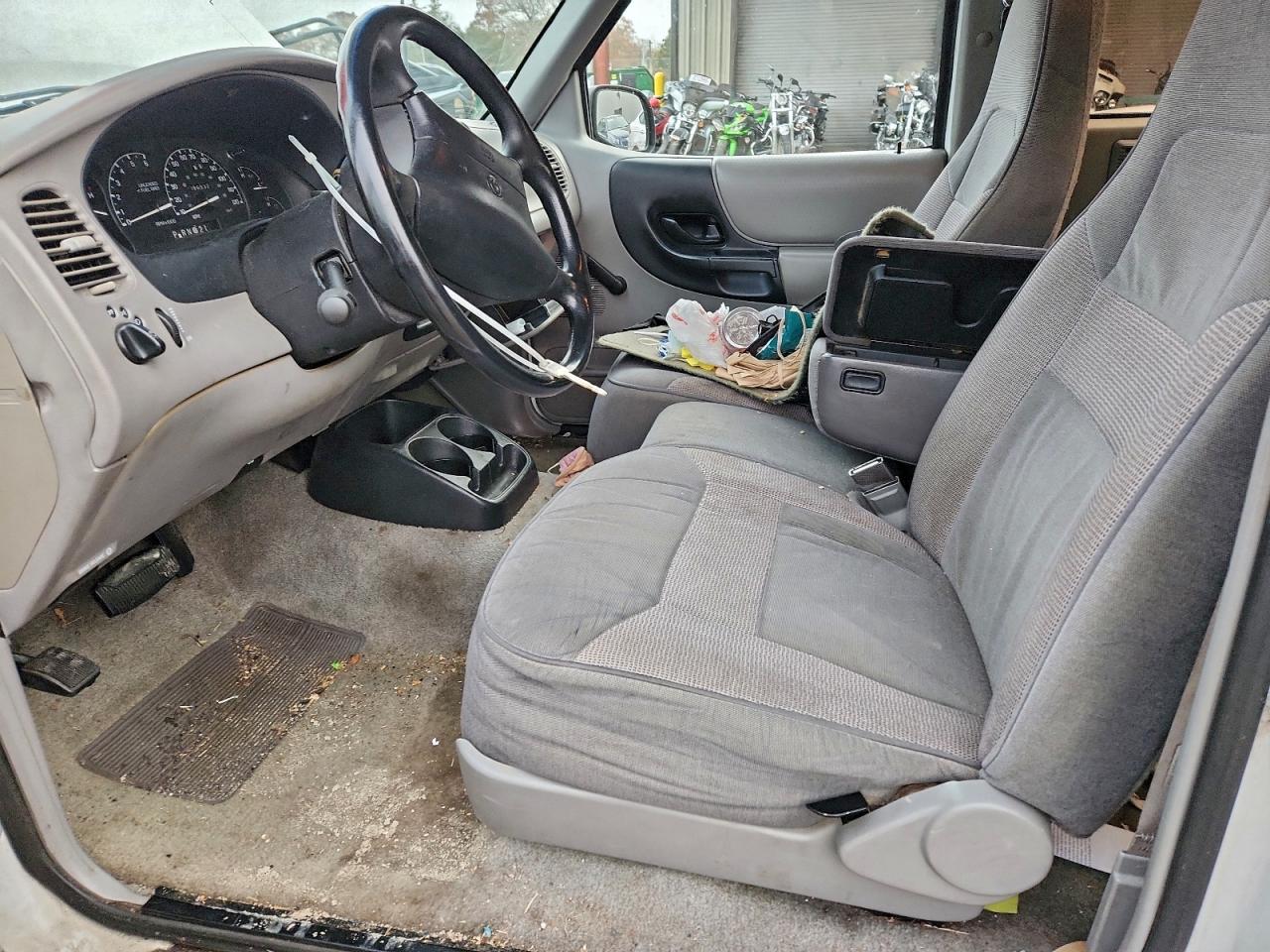 Mazda B Series Cab Plus Image 7