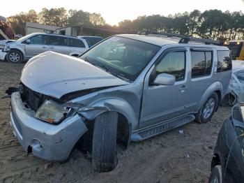  Salvage Nissan Pathfinder