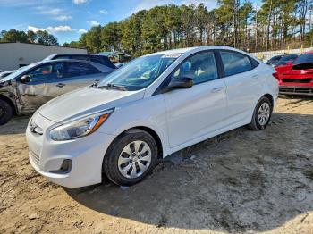  Salvage Hyundai ACCENT