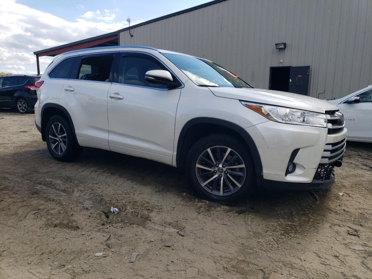 Toyota Highlander Se Image 4