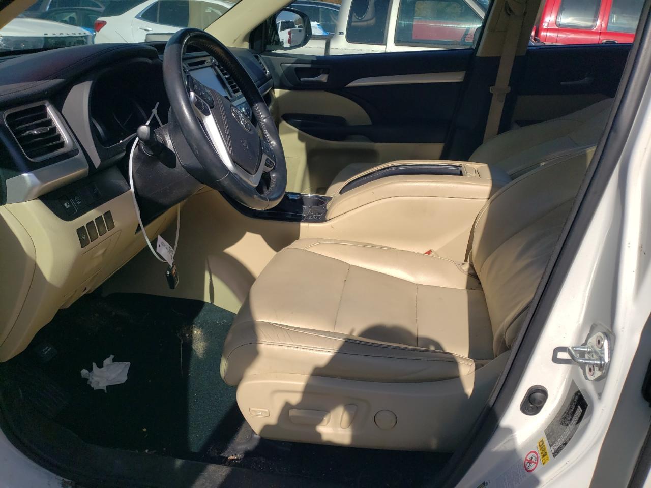 Toyota Highlander Se Image 13