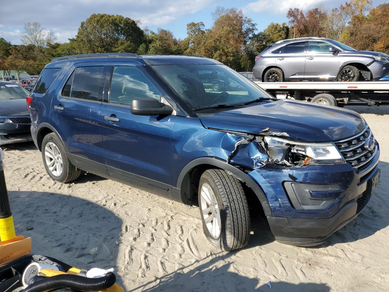 Ford Explorer Image 6