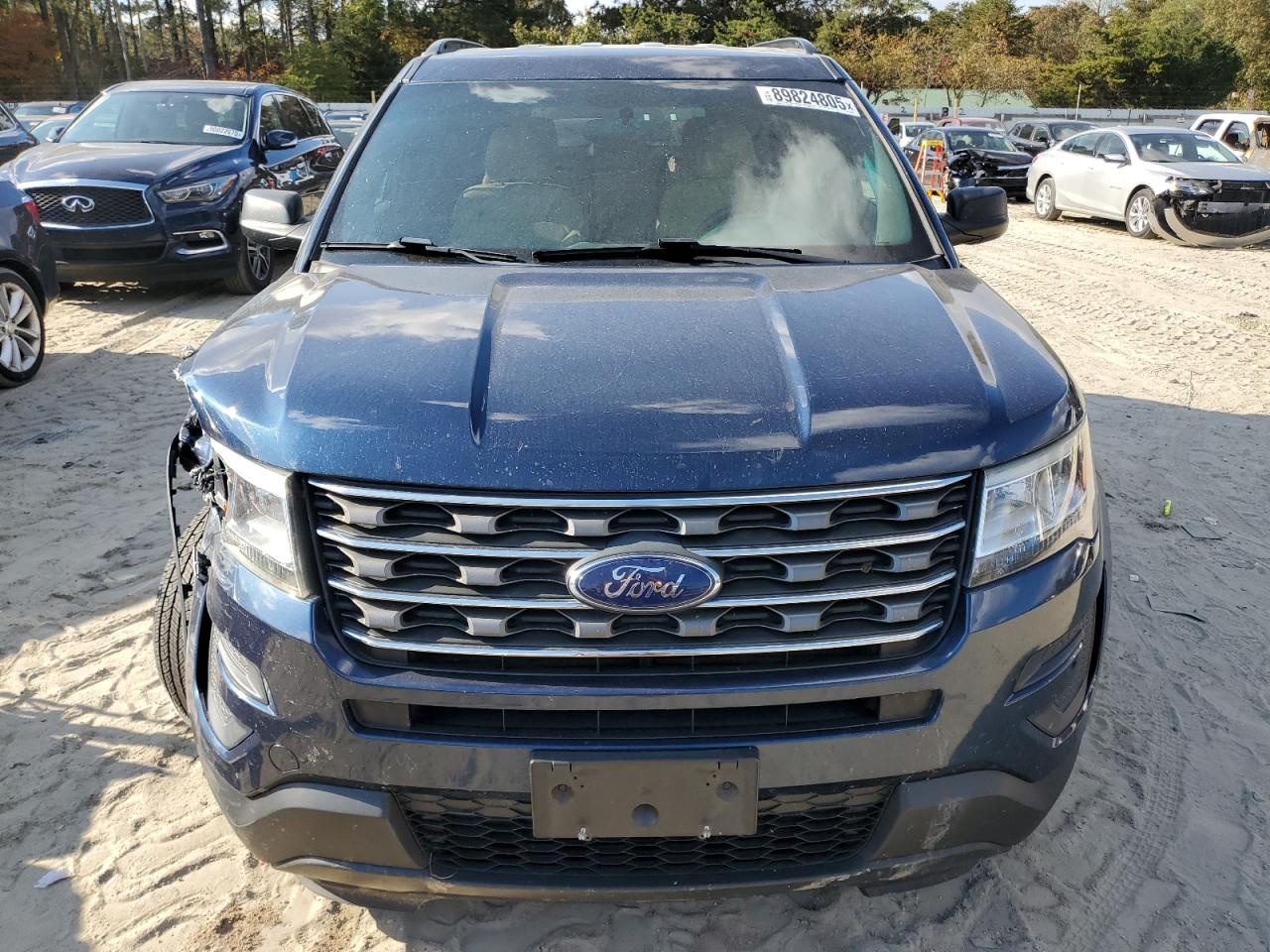 Ford Explorer Image 13