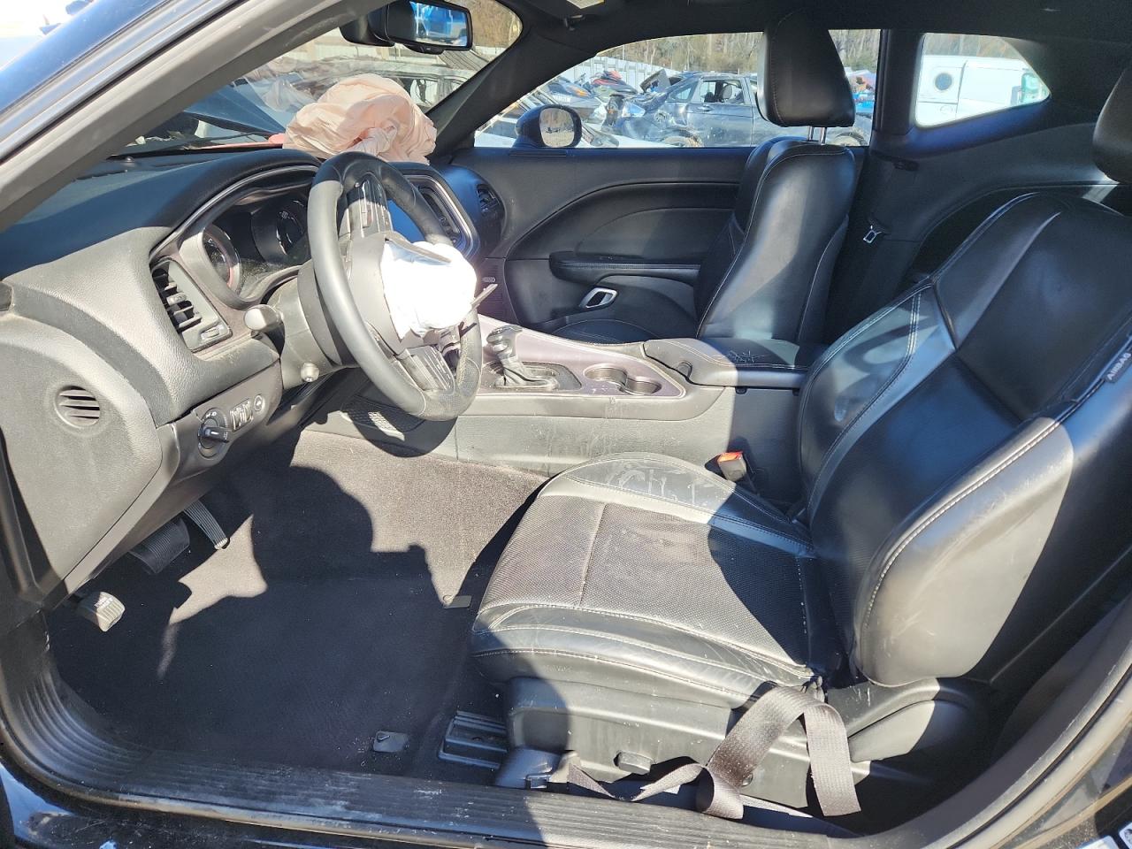 Dodge Challenger Sxt Image 6