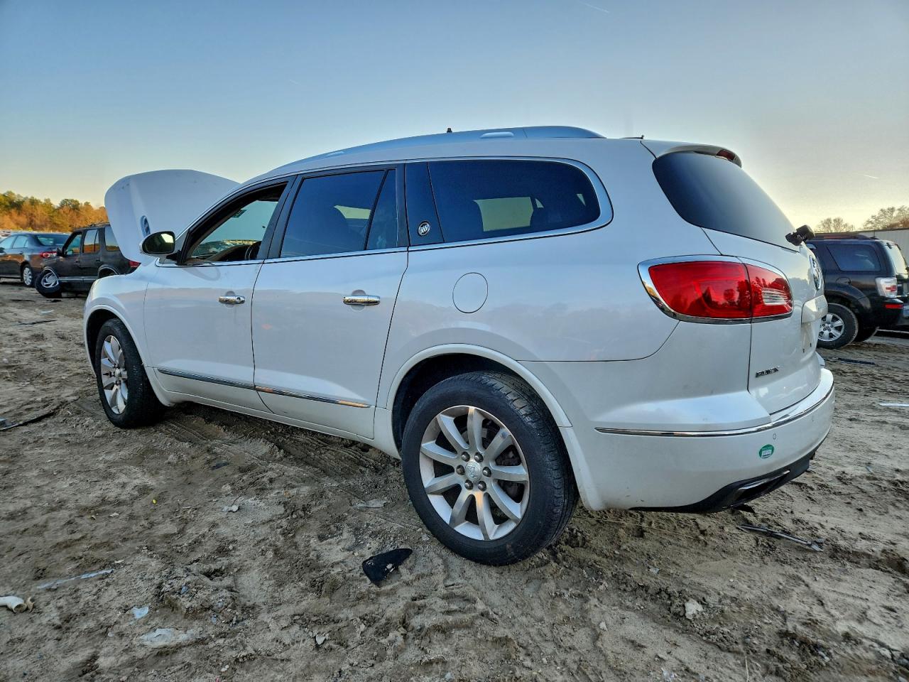 Buick Enclave Image 6