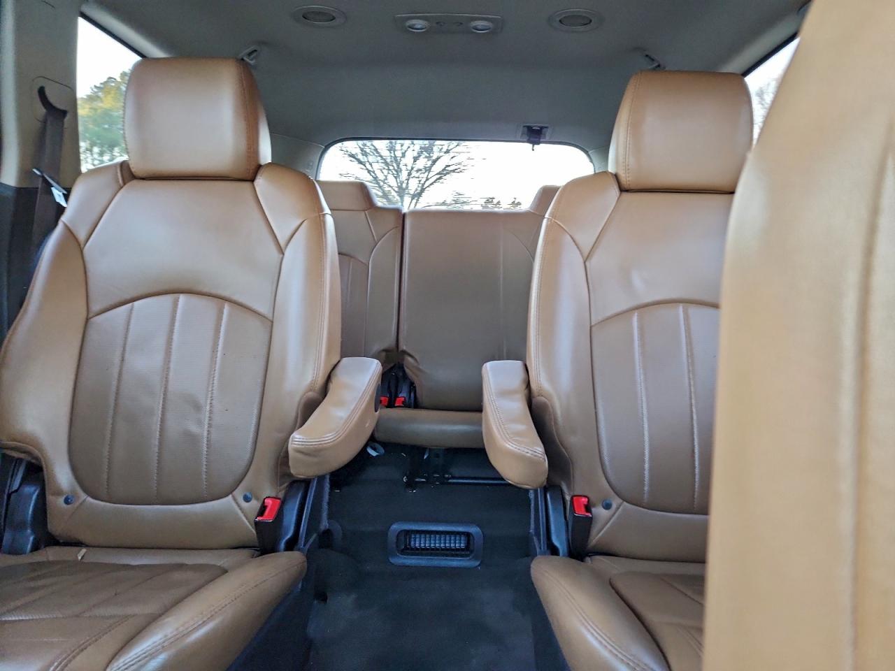 Buick Enclave Image 13