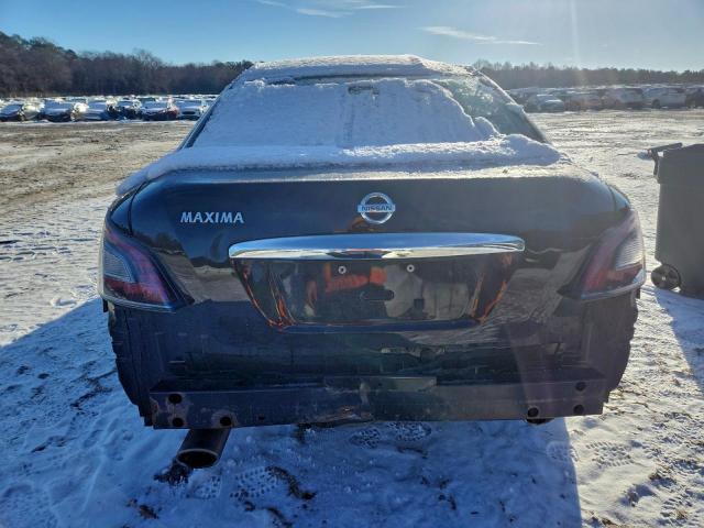 Nissan Maxima S Image 12