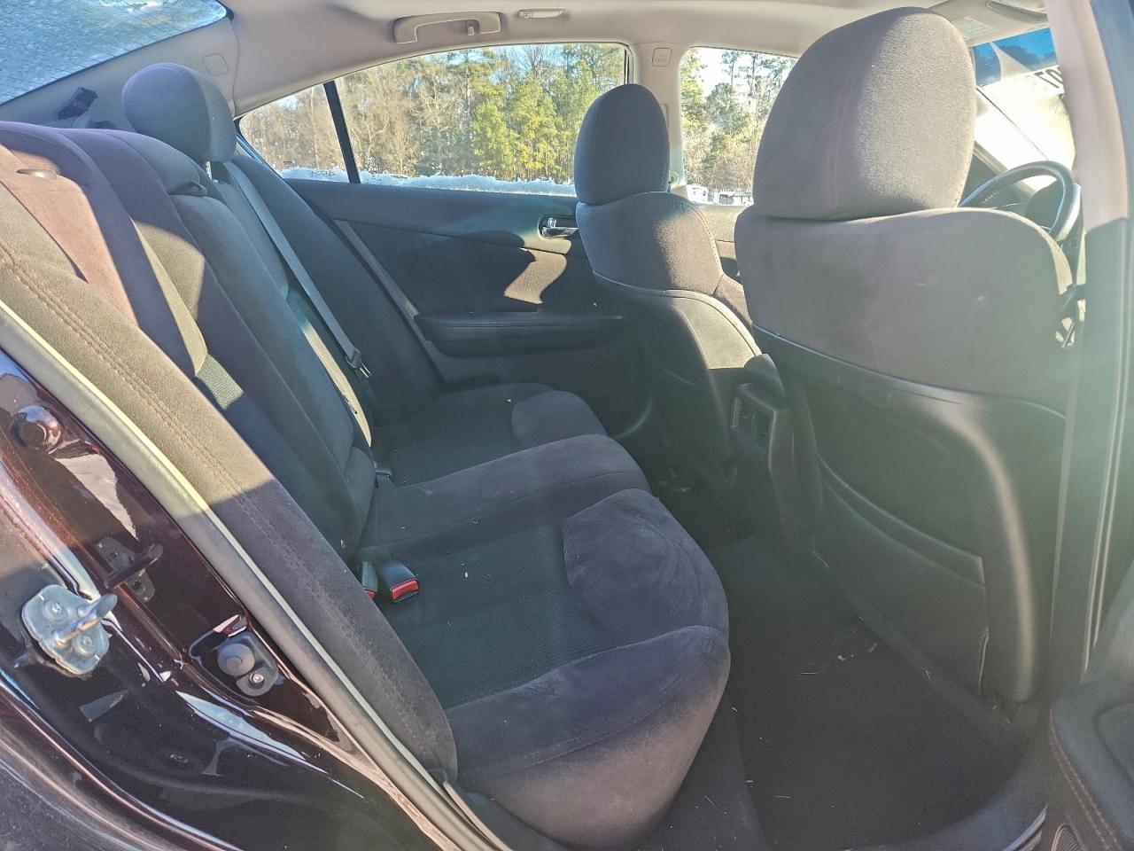 Nissan Maxima S Image 9