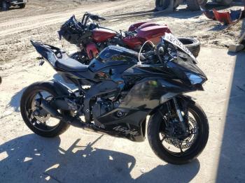  Salvage Kawasaki Zx400 P