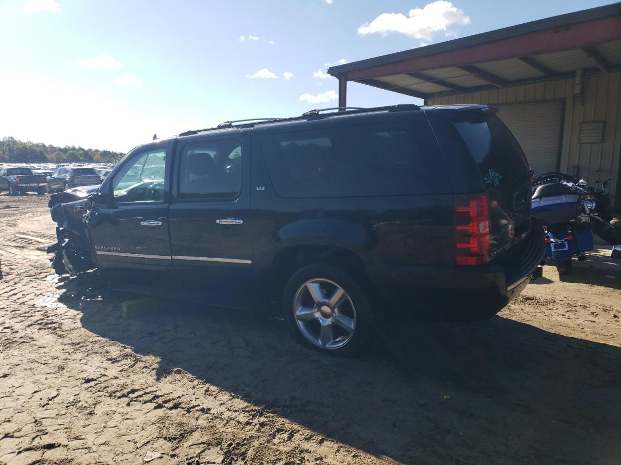 Chevrolet Suburban K1500 Ltz Image 5