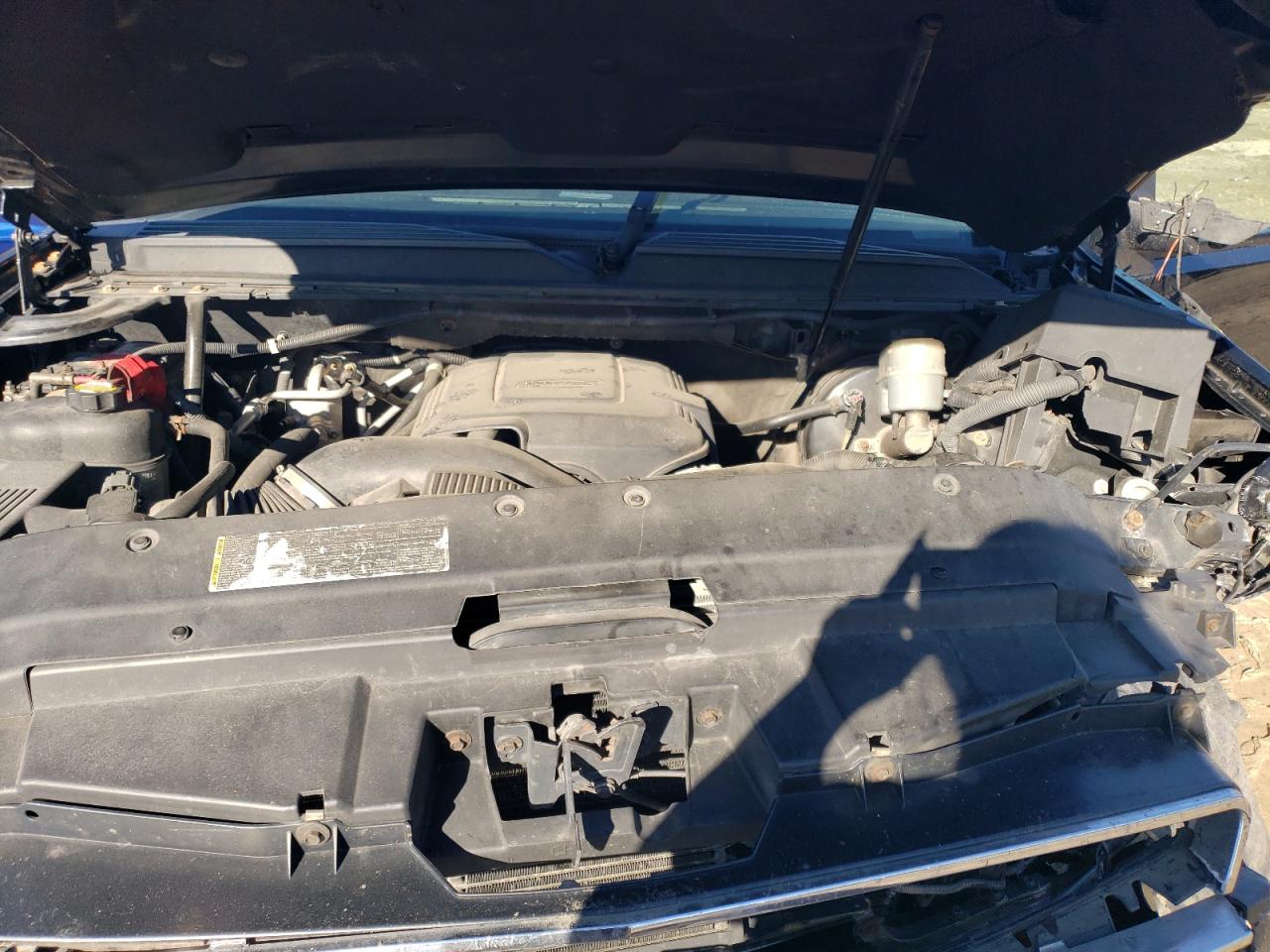 Chevrolet Suburban K1500 Ltz Image 4