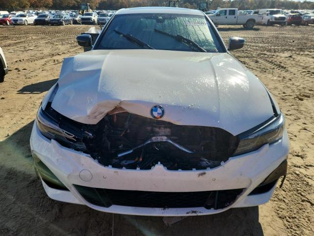 BMW 3 Series Image 3