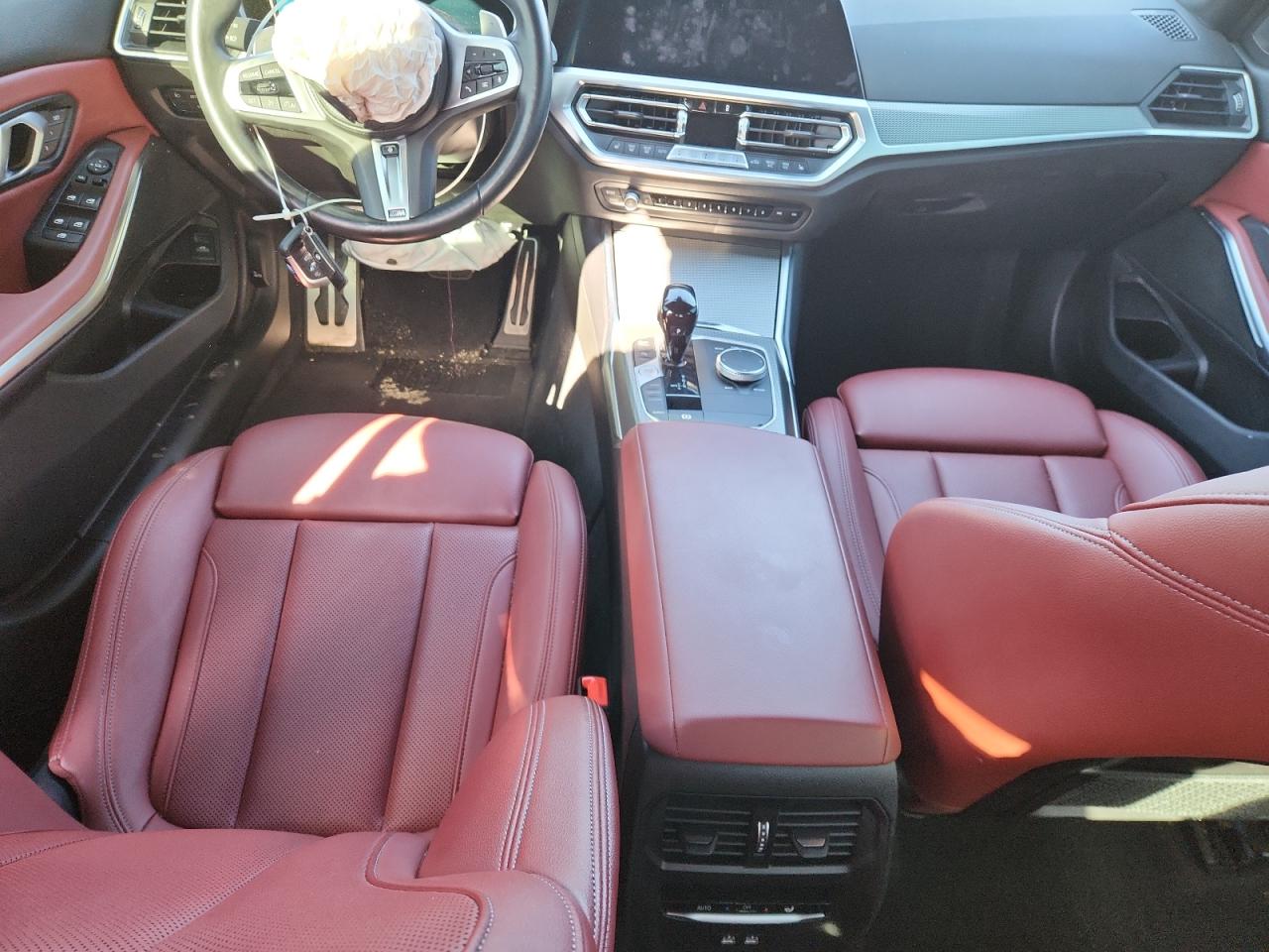 BMW 3 Series Image 4