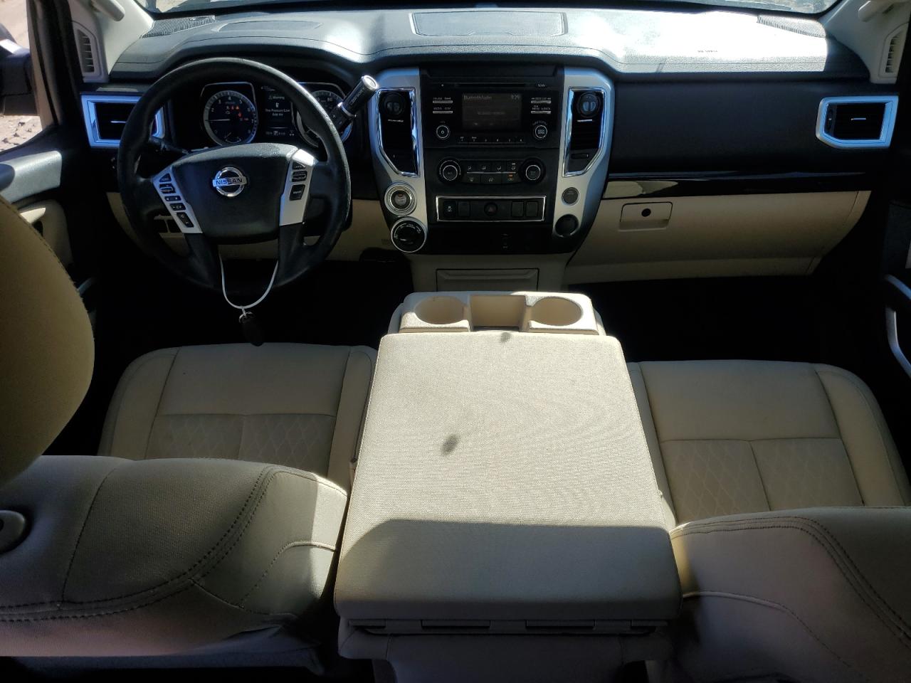 Nissan Titan S Image 11