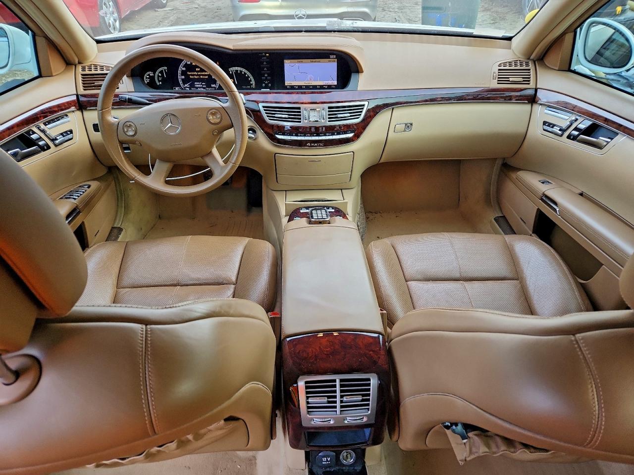 Mercedes-Benz S-Class 550 4matic Image 4