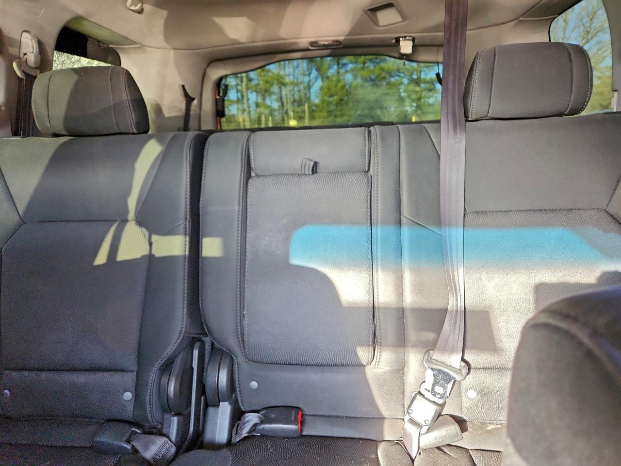 Honda Pilot Lx Image 10