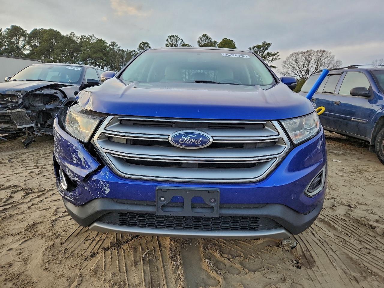 Ford Edge Titanium Image 10