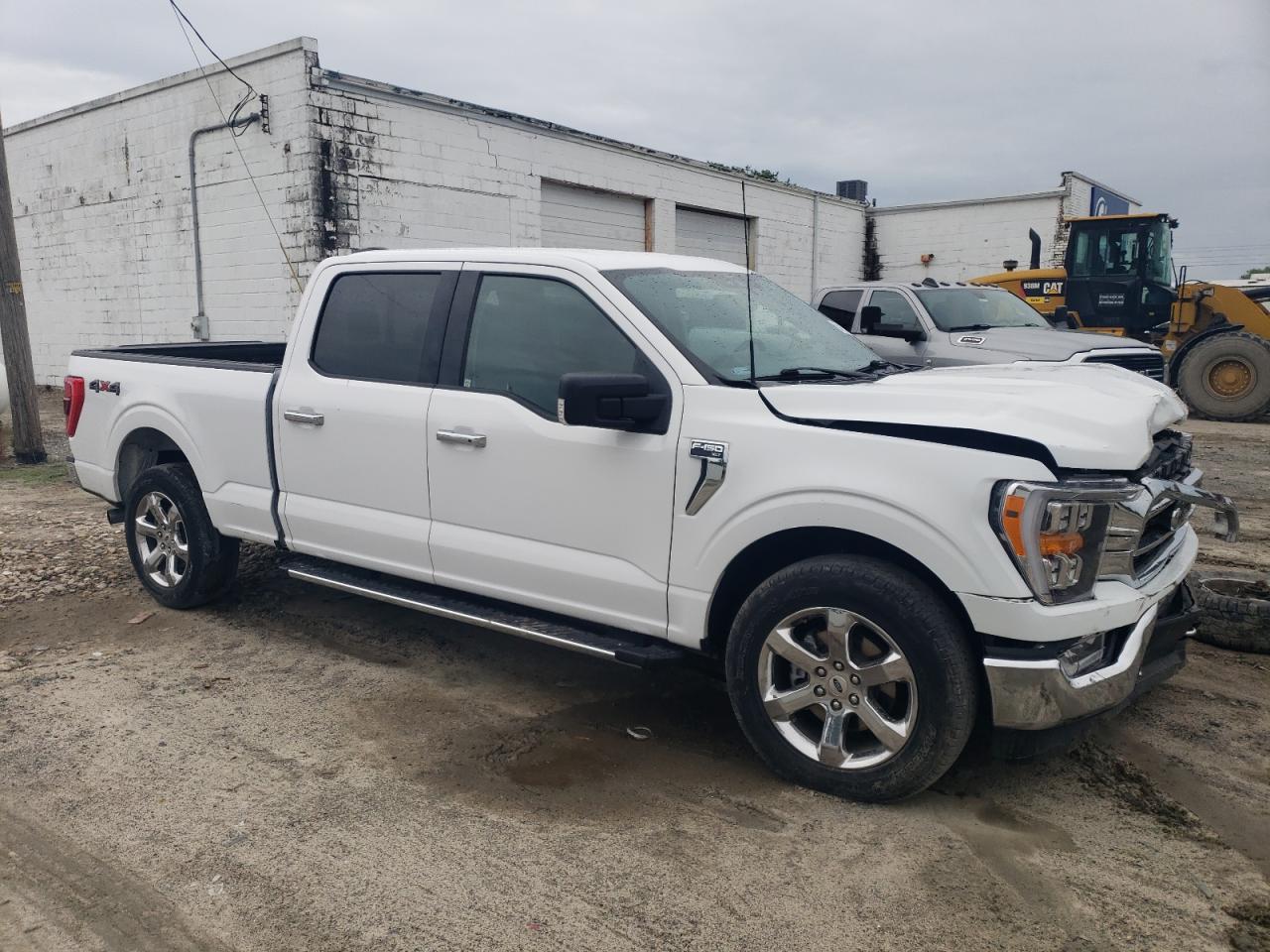 Ford F-150 Supercrew Image 6