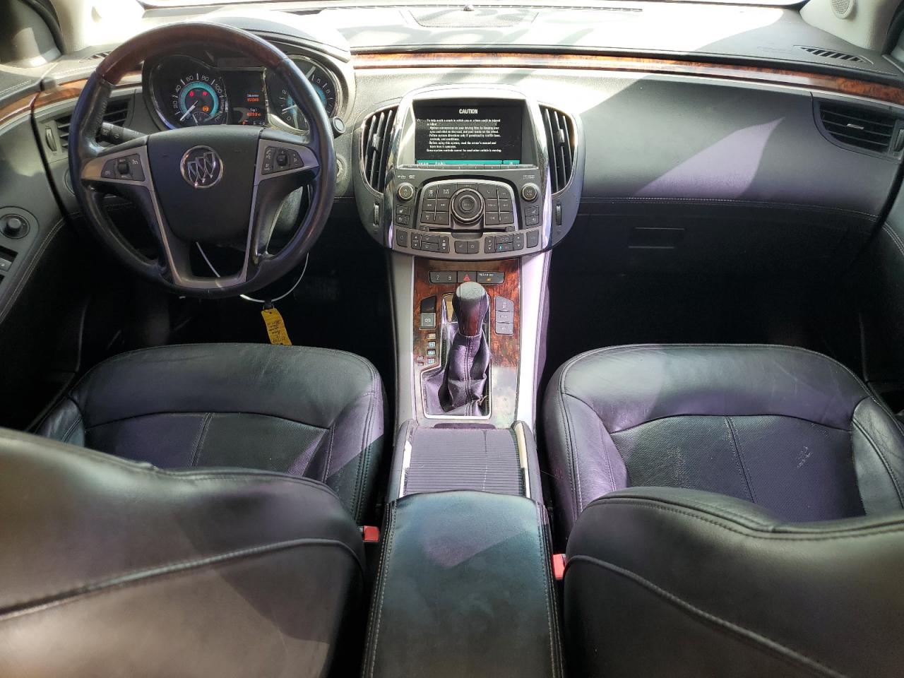 Buick LaCrosse Touring Image 11