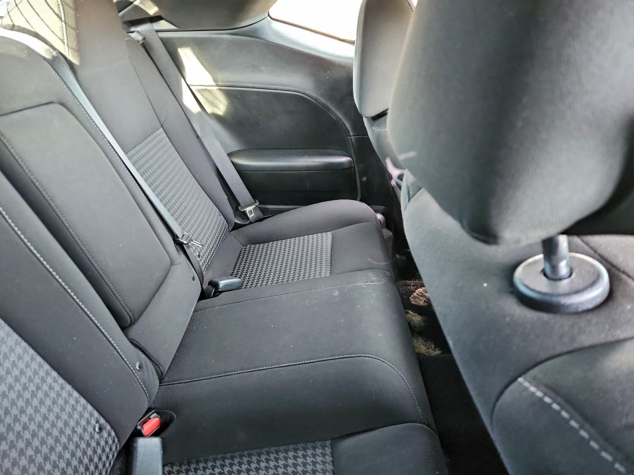 Dodge Challenger R/t Image 4