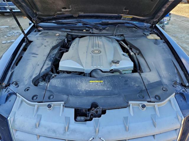 Cadillac STS Image 11