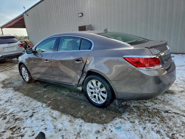 Buick LaCrosse Image 3