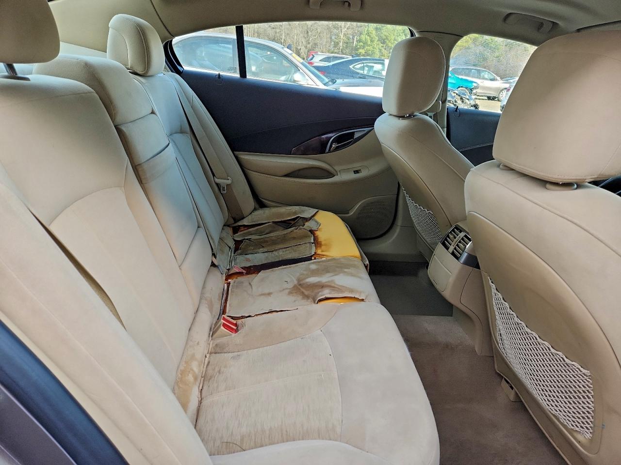 Buick LaCrosse Image 9