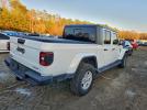 Jeep Gladiator Sport Image 3