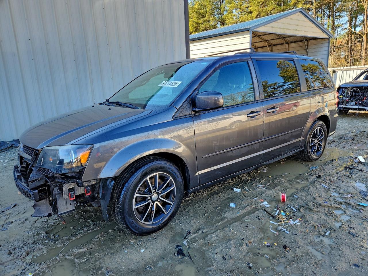 Dodge Caravan R/t Image 1