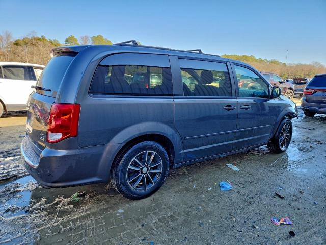 Dodge Caravan R/t Image 4