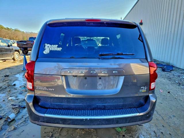 Dodge Caravan R/t Image 9