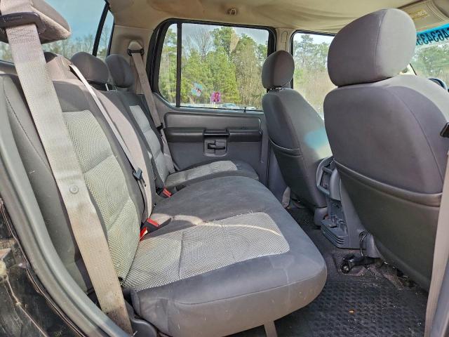 Ford Explorer Image 12