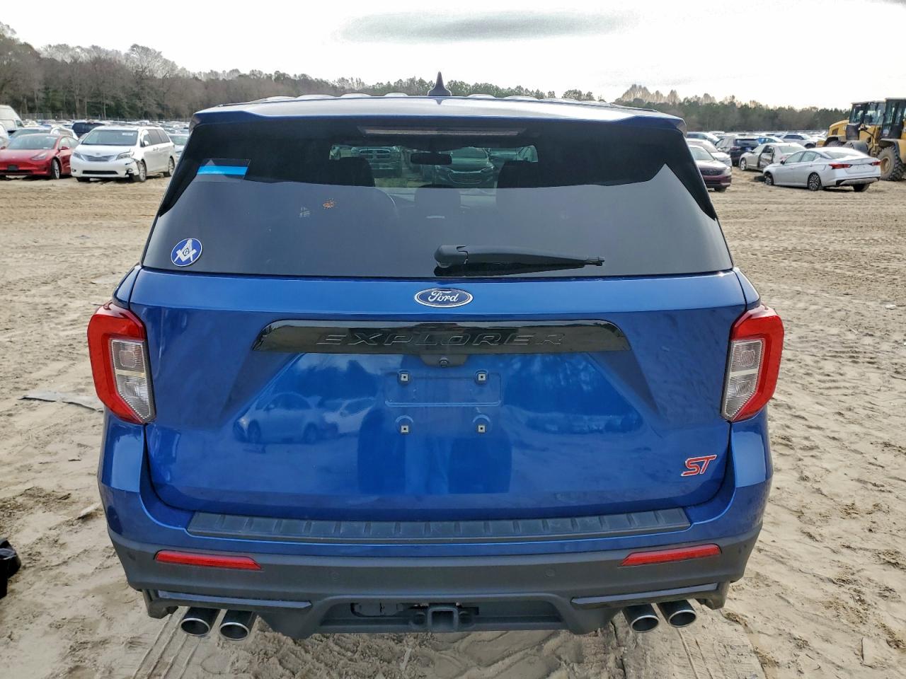 Ford Explorer St Image 11