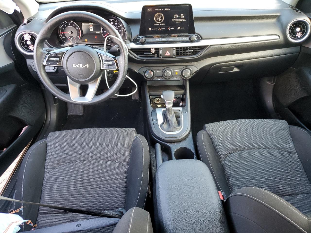 Kia Forte Lx Image 4