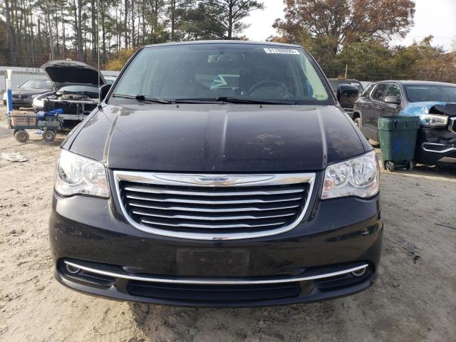 Chrysler Minivan Touring L Image 4