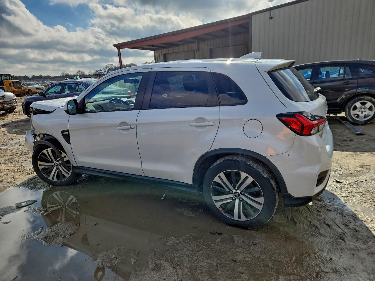 Mitsubishi Outlander Es Image 7