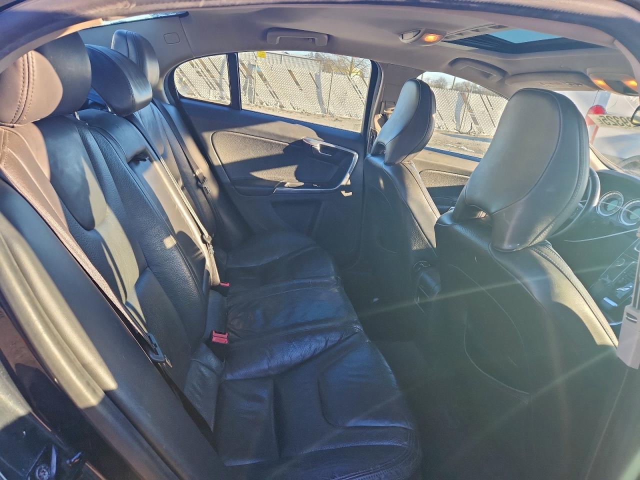 Volvo S60 T6 Image 4