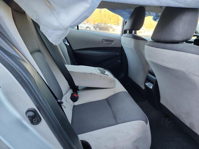 Toyota Corolla Le Image 8