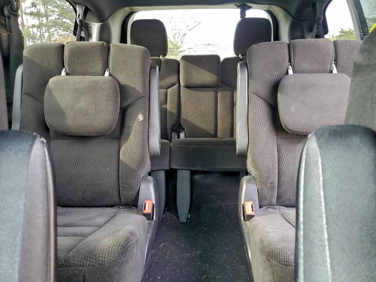 Dodge Caravan Se Image 2