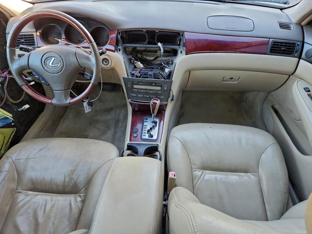 Lexus Es 300 Image 10