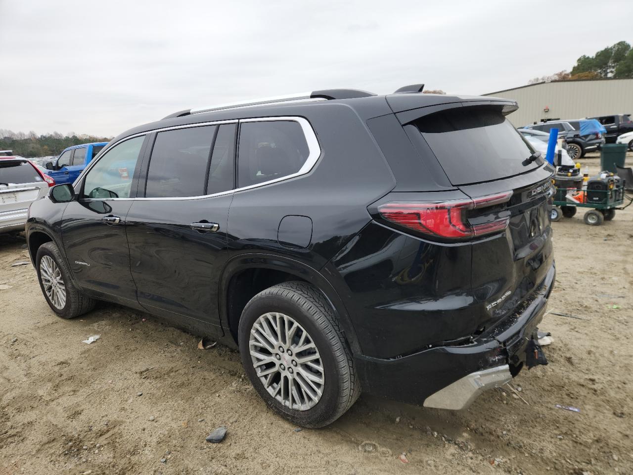 GMC Acadia Denali Image 2