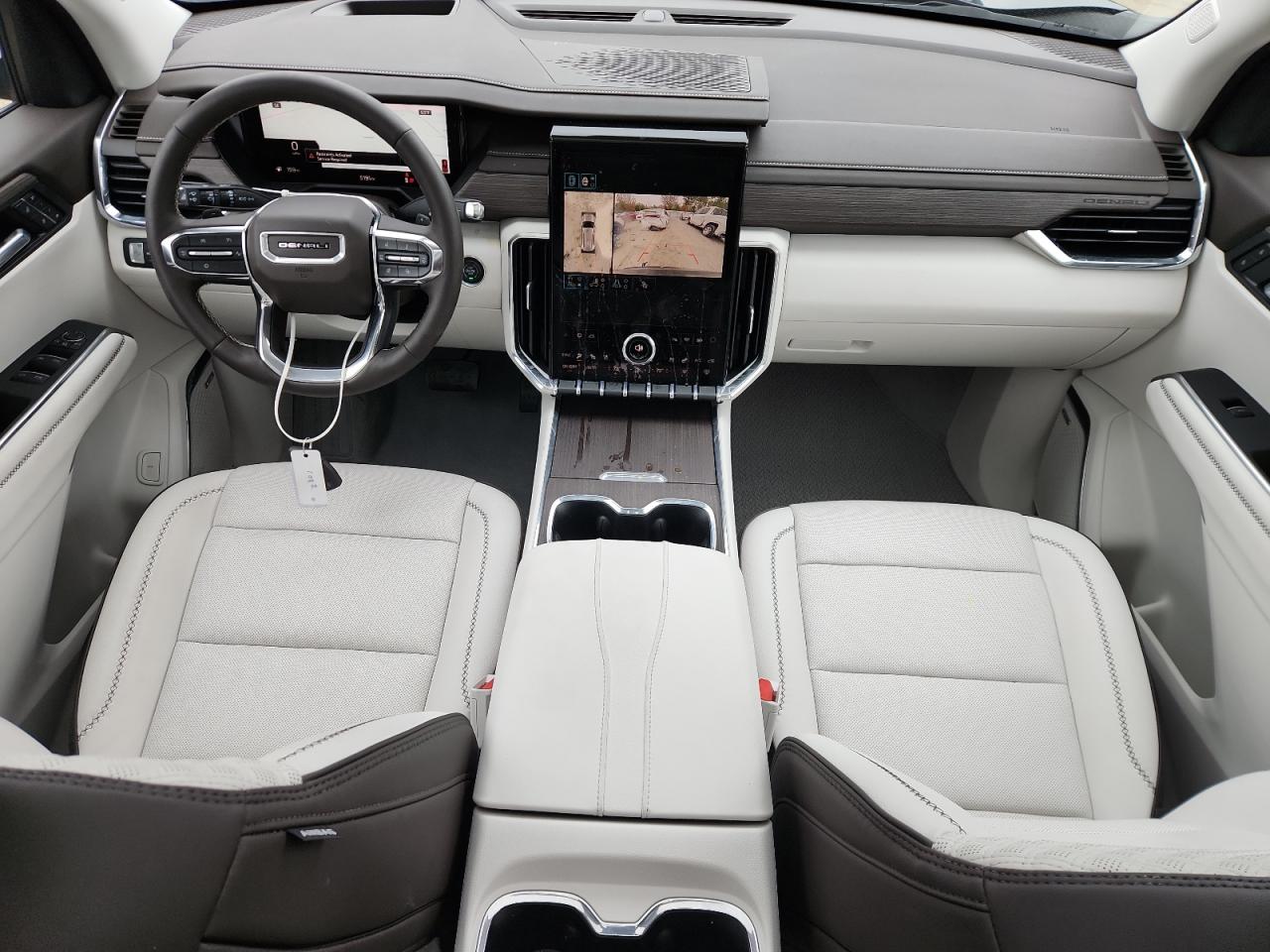 GMC Acadia Denali Image 10