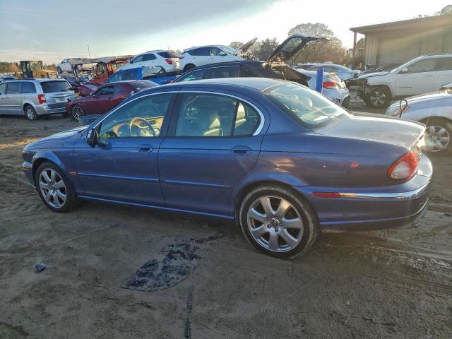 Jaguar X-Type 3.0 Image 2