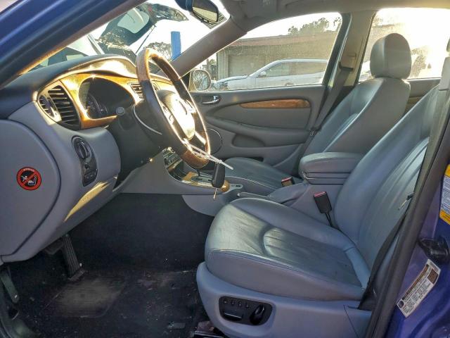 Jaguar X-Type 3.0 Image 6