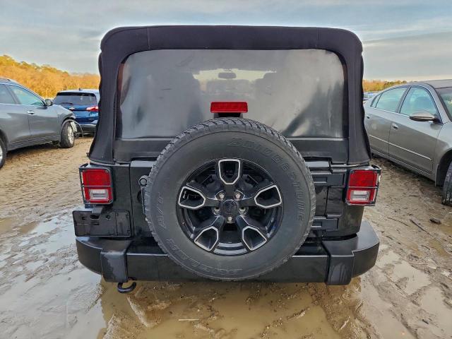 Jeep Wrangler Sahara Image 9