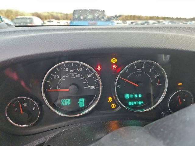 Jeep Wrangler Sahara Image 7