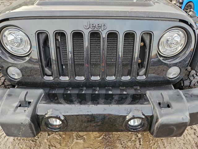 Jeep Wrangler Sahara Image 12