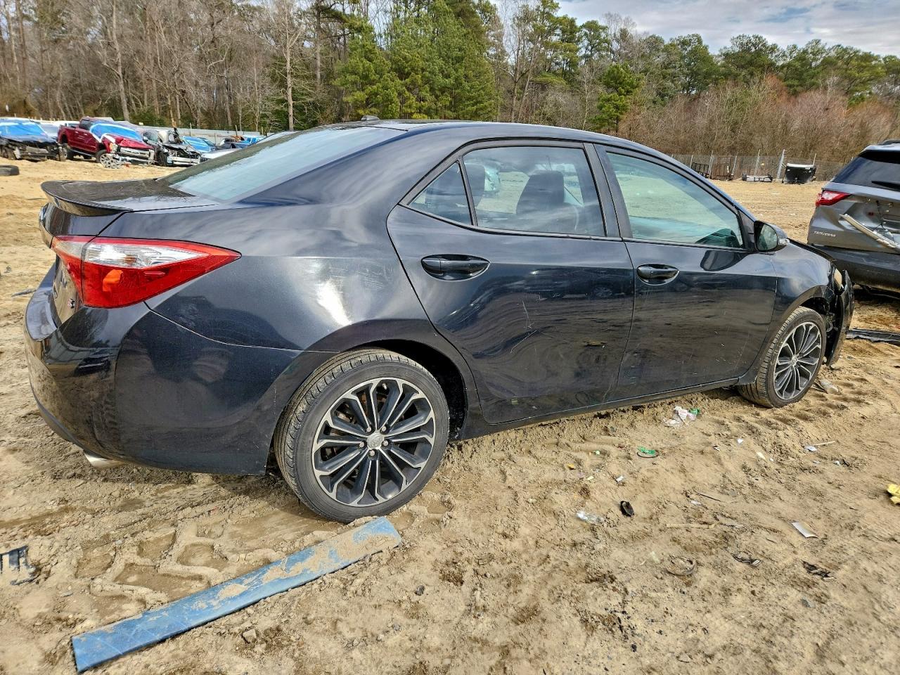 Toyota Corolla L Image 3