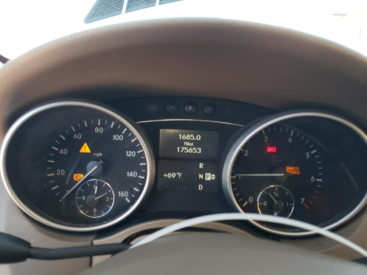 Mercedes-Benz M-Class 350 4matic Image 11