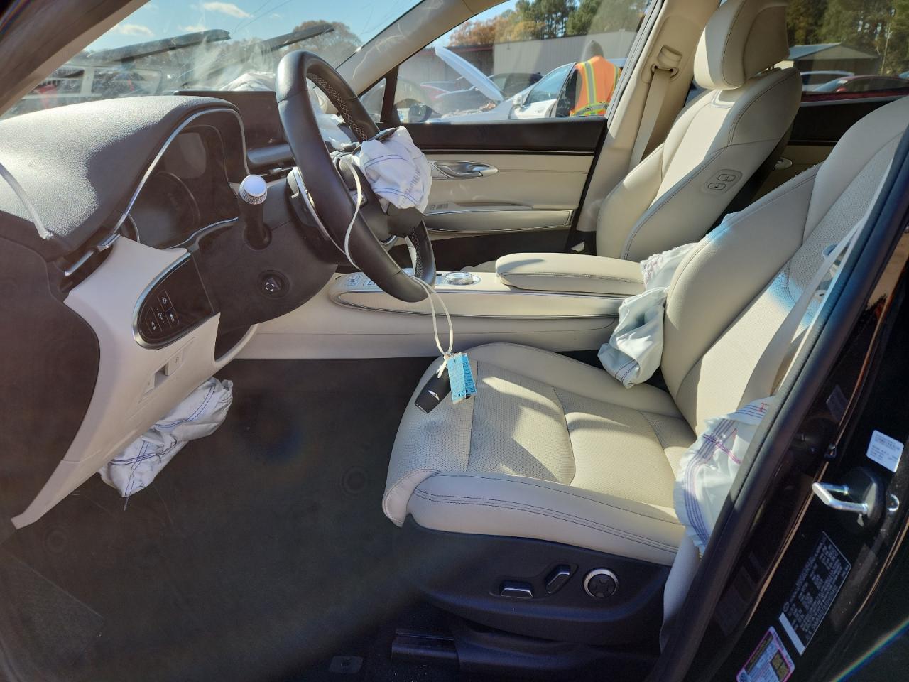 Genesis Gv70 Base Base Image 13